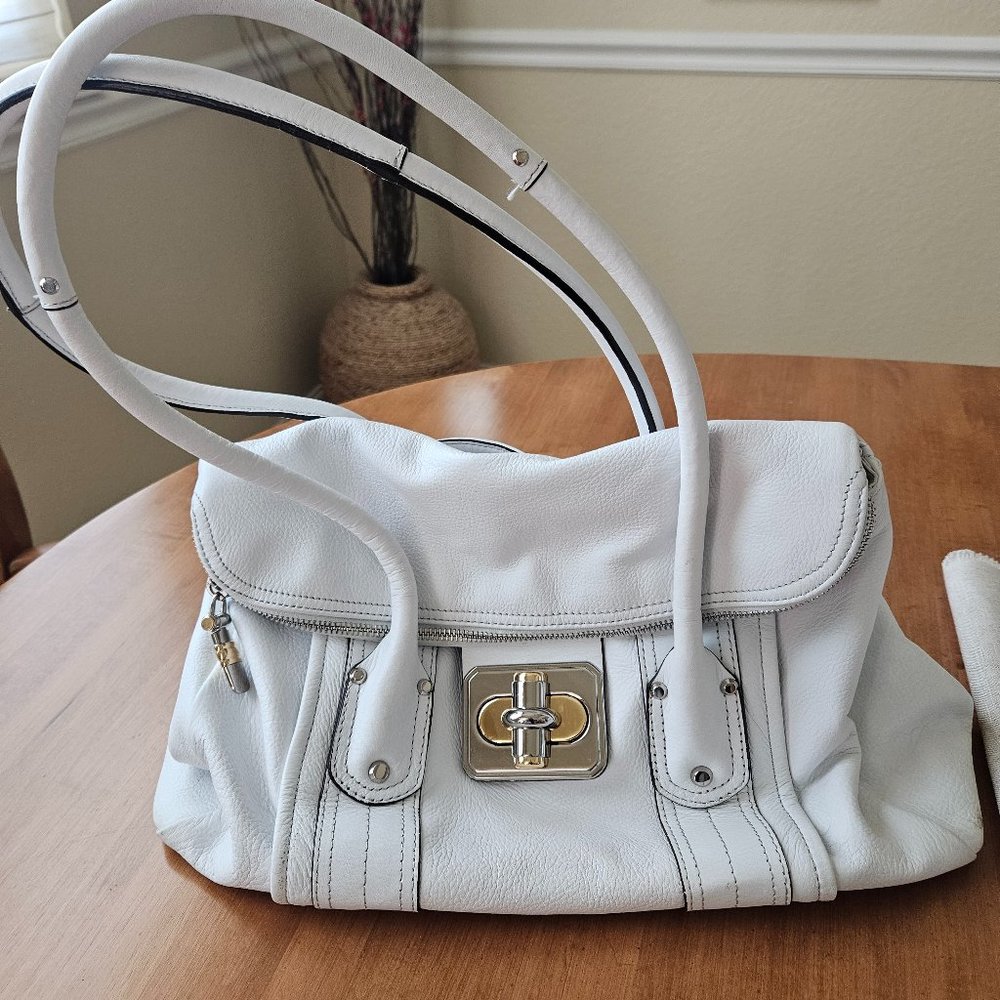 B Makowsky White Leather Shoulder Bag